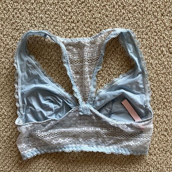 Victoria’s Secret Lacy Bralette Bra Bundle Purple Pink Blue Size Small Like New - Picture 9 of 10